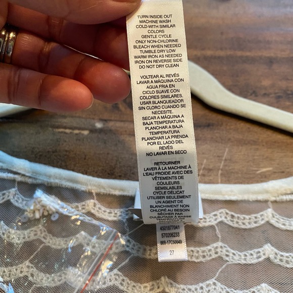 Chico’s NWT Sheer Embroidered Beaded Cream V-Neck Blouse Womens Large - Picture 7 of 11